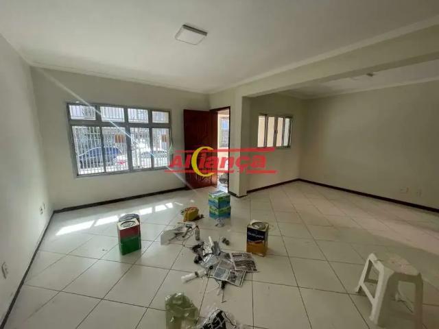Casa / Sobrado em Condomínio para Venda em Guarulhos/SP Vila Galvão 3 Quartos