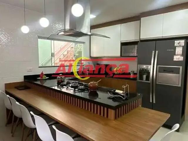 Casa / Sobrado em Condomínio para Venda em Guarulhos/SP Vila Galvão 4 Quartos