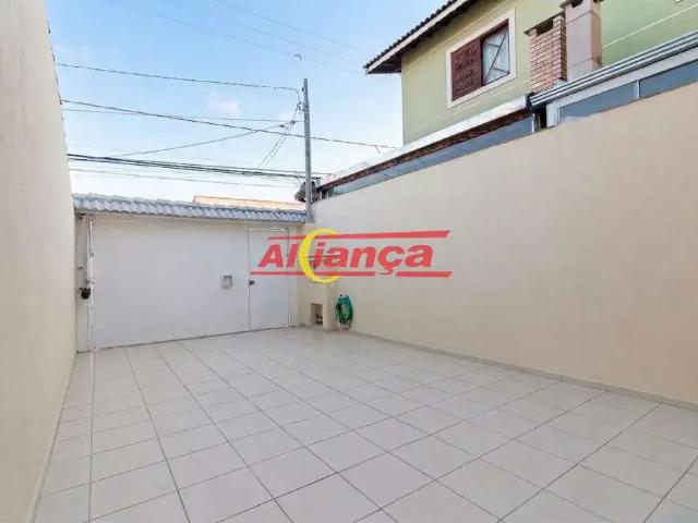 Casa / Sobrado em Condomínio para Venda em Guarulhos/SP Vila Fátima 3 Quartos
