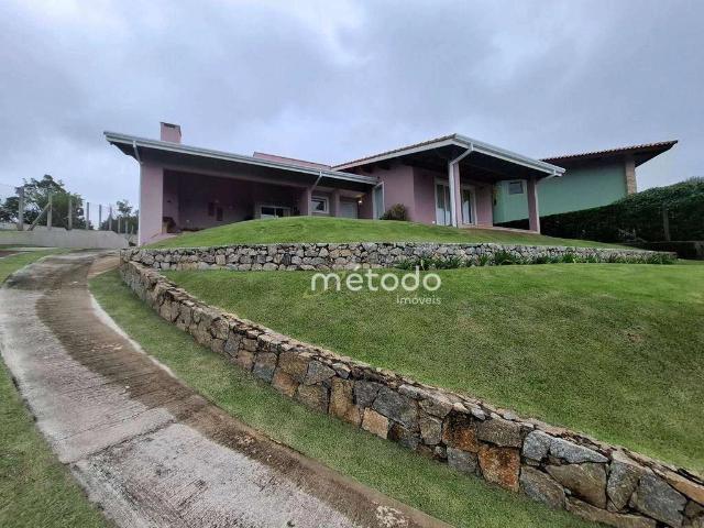 Casa / Sobrado em Condomínio para Venda em Guararema/SP Zona Rural 3 Quartos