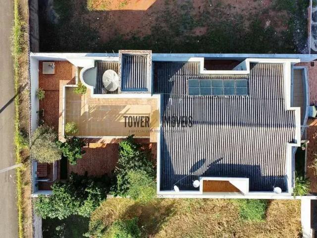 Casa / Sobrado em Condomínio para Venda em Guaxupé/MG Centro 4 Quartos