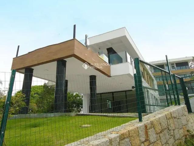 Casa / Sobrado em Condomínio para Venda em Garopaba/SC Morrinhos 4 Quartos