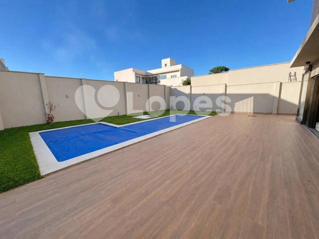 Casa / Sobrado em Condomínio para Venda em Goiânia/GO Fazenda Vau das Pombas 4 Quartos