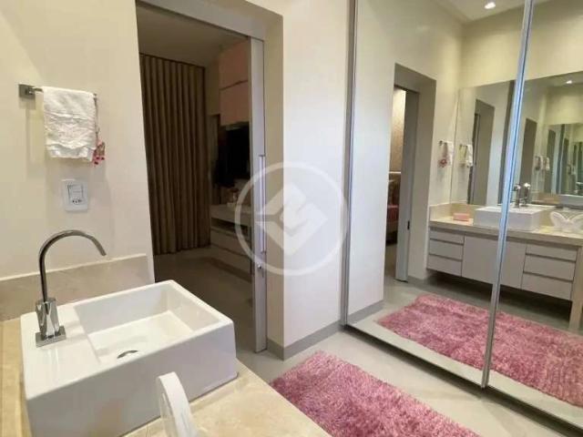 Casa / Sobrado em Condomínio para Venda em Goiânia/GO Jardins Madri 4 Quartos
