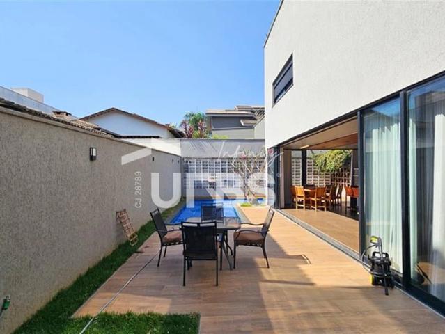 Casa / Sobrado em Condomínio para Venda em Goiânia/GO Jardins Madri 4 Quartos