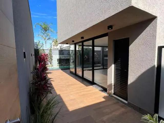 Casa / Sobrado em Condomínio para Venda em Goiânia/GO Jardins Madri 4 Quartos