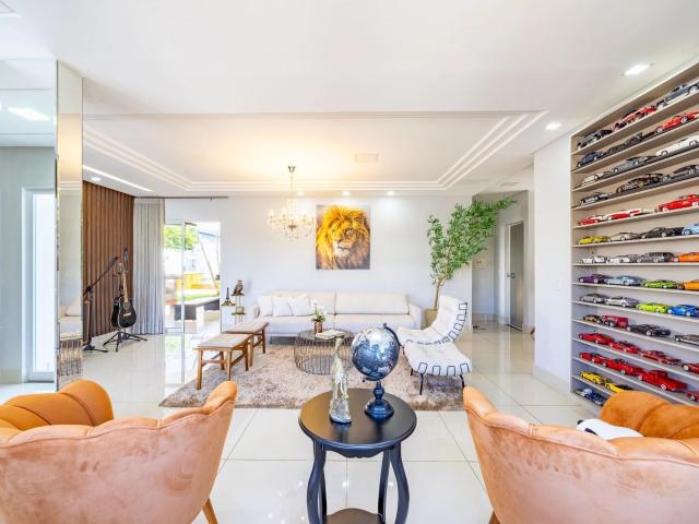 Casa / Sobrado em Condomínio para Venda em Goiânia/GO Jardins Madri 5 Quartos