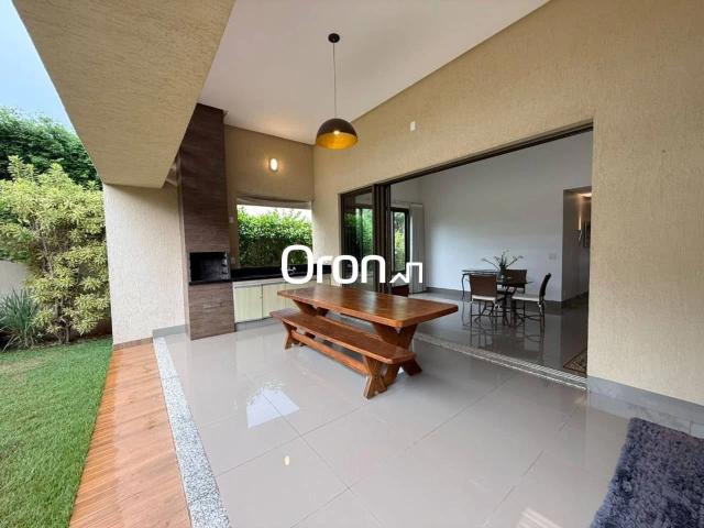 Casa / Sobrado em Condomínio para Venda em Goiânia/GO Loteamento Portal do Sol II 4 Quartos