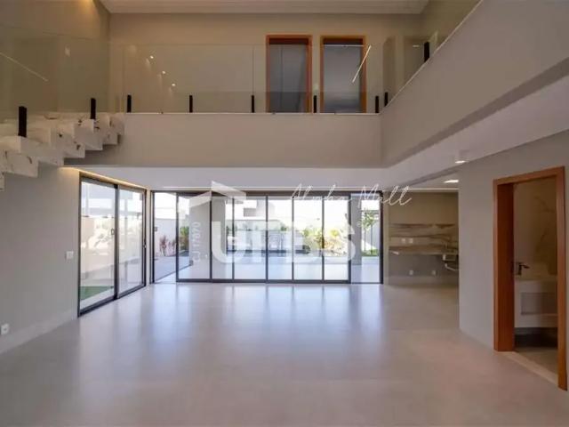 Casa / Sobrado em Condomínio para Venda em Goiânia/GO Residencial Goiânia Golfe Clube 4 Quartos