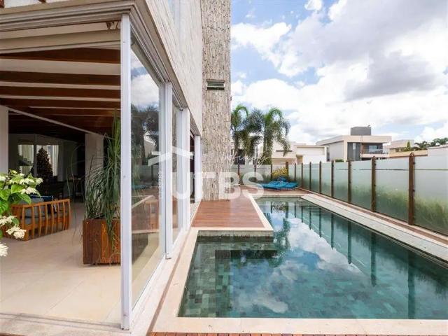 Casa / Sobrado em Condomínio para Venda em Goiânia/GO Residencial Goiânia Golfe Clube 4 Quartos