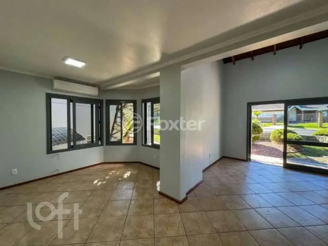Casa / Sobrado em Condomínio para Venda em Gramado/RS Vila Suiça 3 Quartos