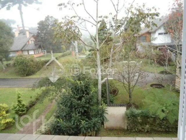 Casa / Sobrado em Condomínio para Venda em Gramado/RS Moura 4 Quartos