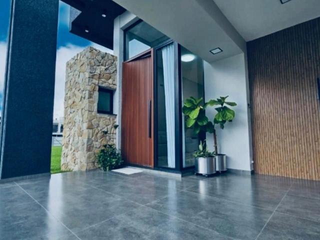 Casa / Sobrado em Condomínio para Venda em Gravataí/RS Alphaville 3 Quartos