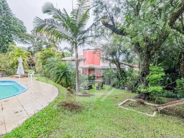 Casa / Sobrado em Condomínio para Venda em Gravataí/RS Barro Vermelho 5 Quartos