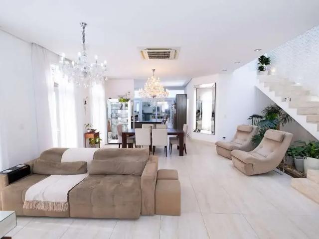 Casa / Sobrado em Condomínio para Venda em Gravataí/RS Dom Feliciano 3 Quartos