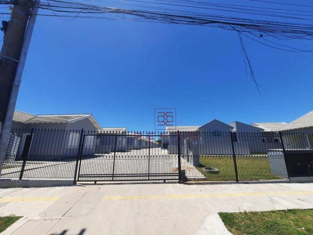 Casa / Sobrado em Condomínio para Venda em Gravataí/RS Novo Mundo 2 Quartos