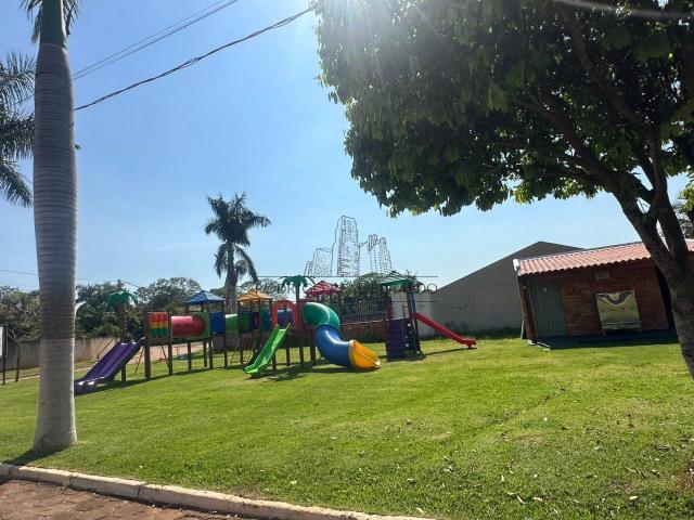 Casa / Sobrado em Condomínio para Venda em Itaguajé/PR Centro 3 Quartos