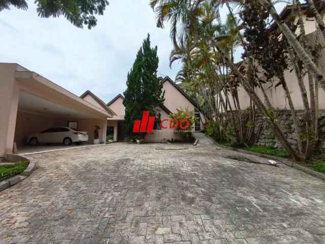 Casa / Sobrado em Condomínio para Venda em Itapecerica da Serra/SP Royal Park 5 Quartos