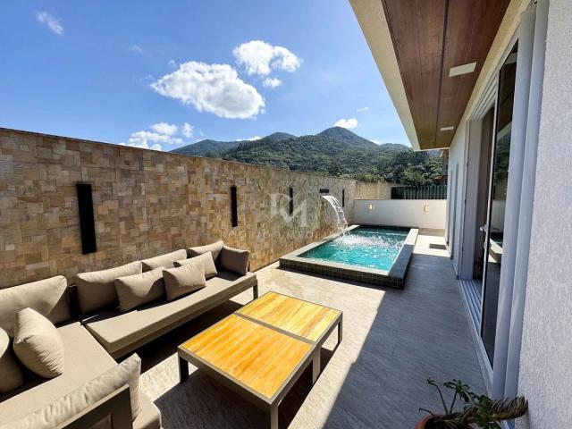 Casa / Sobrado em Condomínio para Venda em Itapema/SC Sertão do Trombudo 3 Quartos
