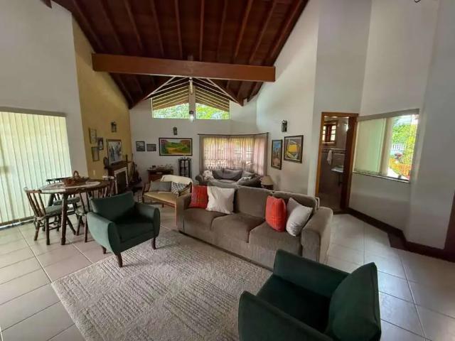 Casa / Sobrado em Condomínio para Venda em Itatiba/SP Ville Chamonix 4 Quartos