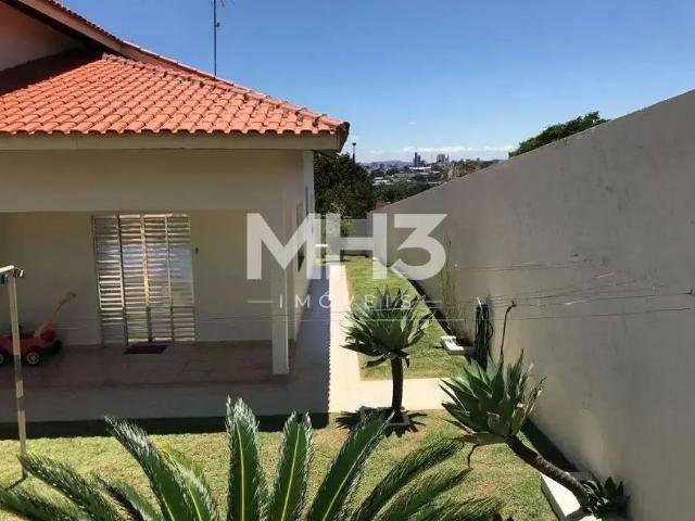 Casa / Sobrado em Condomínio para Venda em Itatiba/SP Jardim Santa Rosa 4 Quartos