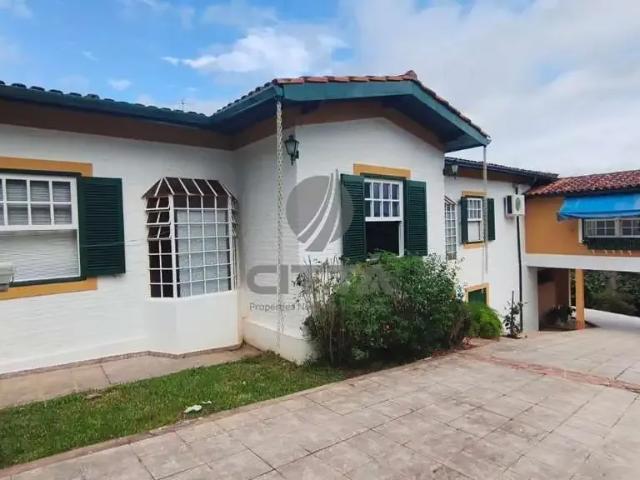 Casa / Sobrado em Condomínio para Venda em Itatiba/SP Parque das Laranjeiras 4 Quartos