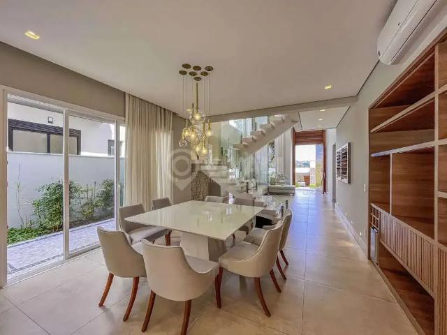 Casa / Sobrado em Condomínio para Venda em Itatiba/SP Reserva Santa Rosa 4 Quartos