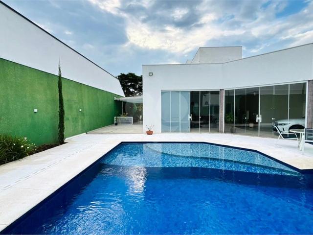 Casa / Sobrado em Condomínio para Venda em Itupeva/SP Residencial dos Lagos 4 Quartos