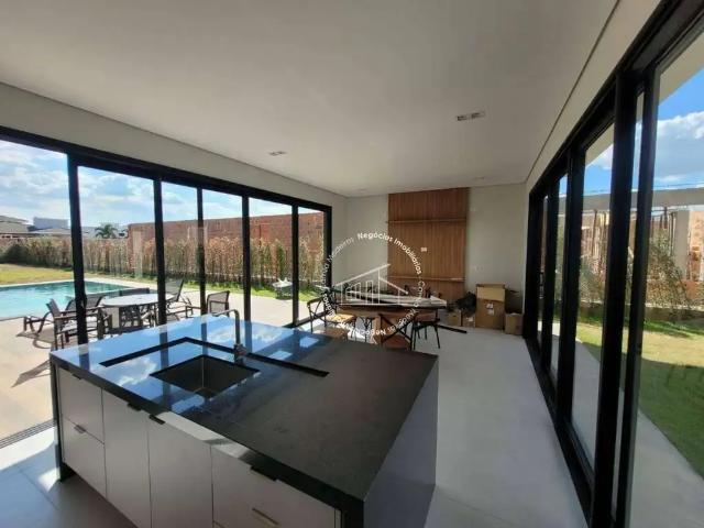 Casa / Sobrado em Condomínio para Venda em Itu/SP Jardim Emicol 4 Quartos
