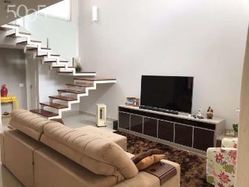 Casa / Sobrado em Condomínio para Venda em Itu/SP Parque do Varvito 3 Quartos