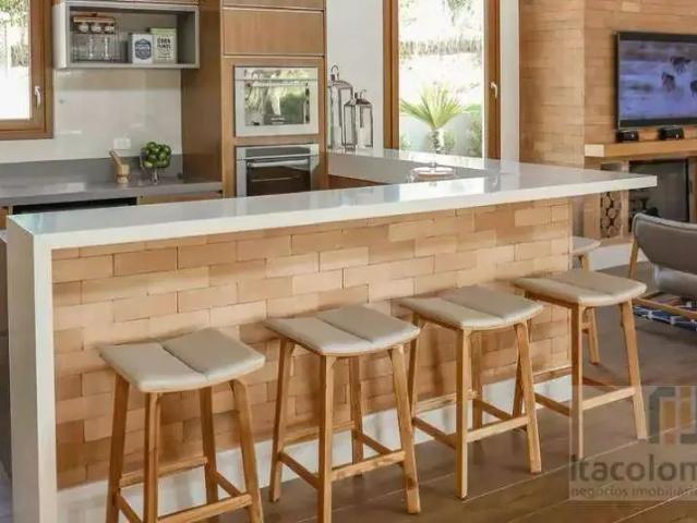 Casa / Sobrado em Condomínio para Venda em Ibiúna/SP Curral 5 Quartos