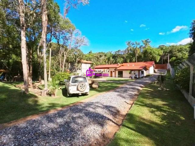 Casa / Sobrado em Condomínio para Venda em Ibiúna/SP Parurú 3 Quartos