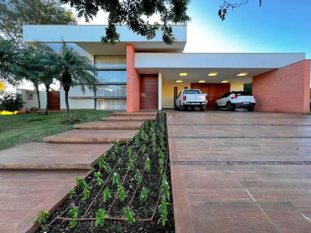 Casa / Sobrado em Condomínio para Venda em Iguaraçu/PR Alphaville Maringá 3 Quartos