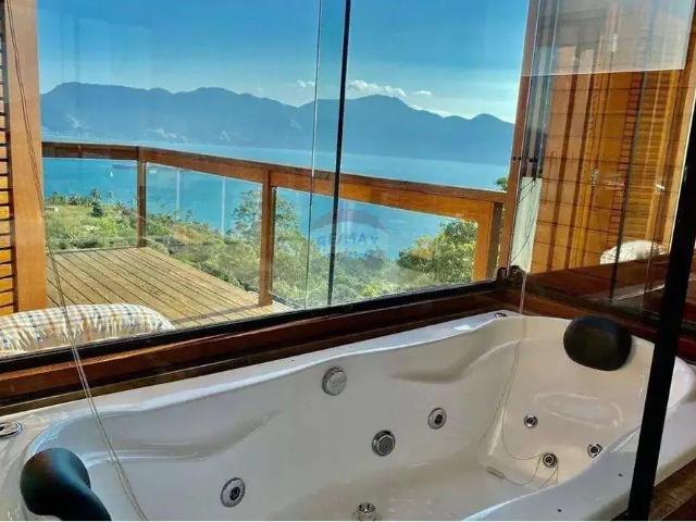Casa / Sobrado em Condomínio para Venda em Ilhabela/SP Siriuba 9 Quartos