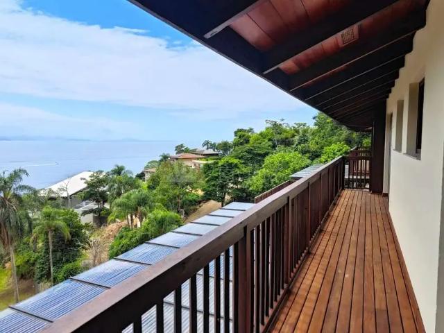 Casa / Sobrado em Condomínio para Venda em Ilhabela/SP Pacuíba 5 Quartos