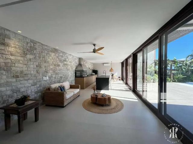 Casa / Sobrado em Condomínio para Venda em Imbé/RS Centro 4 Quartos