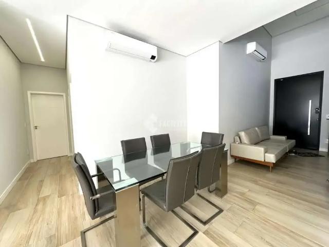 Casa / Sobrado em Condomínio para Venda em Indaiatuba/SP Loteamento Park Gran Reserve 4 Quartos