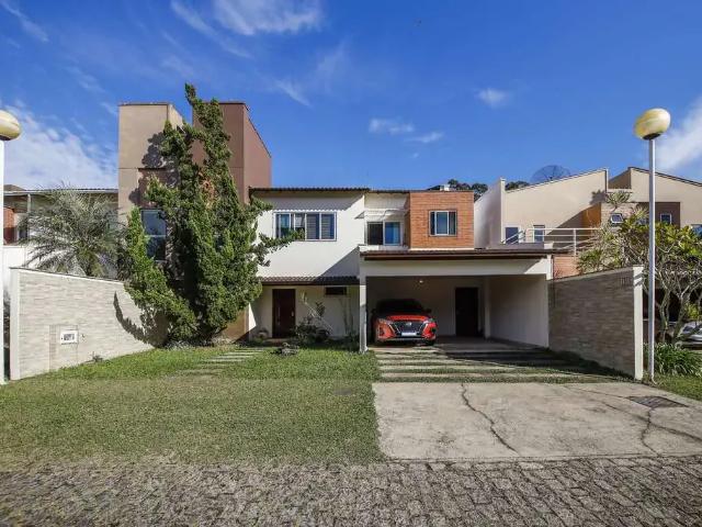 Casa / Sobrado em Condomínio para Venda em Juiz de Fora/MG Novo Horizonte 4 Quartos