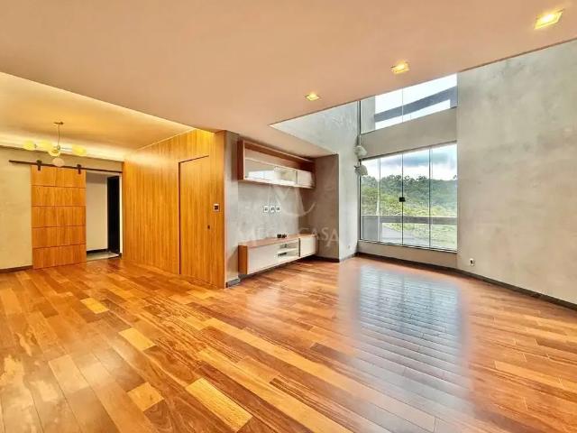 Casa / Sobrado em Condomínio para Venda em Juiz de Fora/MG Aeroporto 5 Quartos