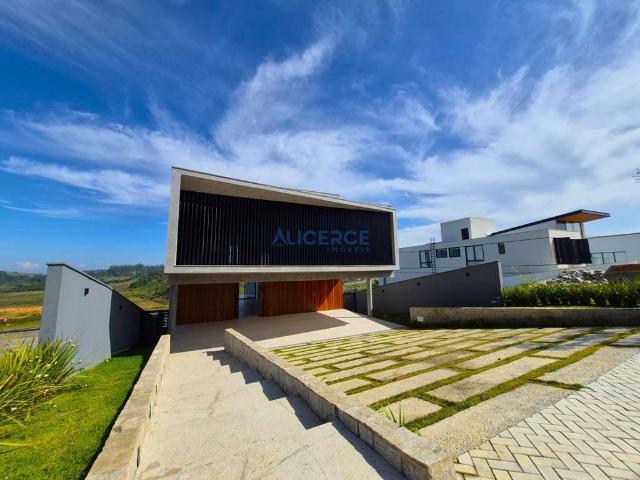 Casa / Sobrado em Condomínio para Venda em Juiz de Fora/MG Alphaville 4 Quartos