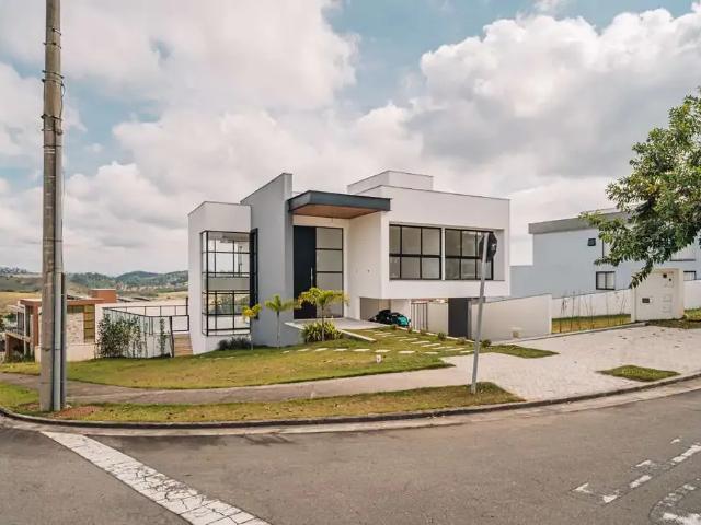Casa / Sobrado em Condomínio para Venda em Juiz de Fora/MG Alphaville 4 Quartos
