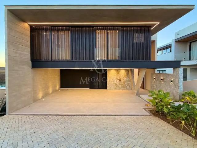 Casa / Sobrado em Condomínio para Venda em Juiz de Fora/MG Alphaville 4 Quartos