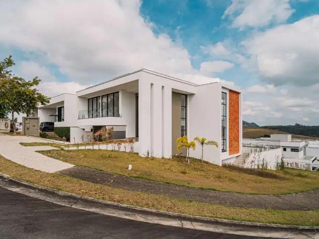 Casa / Sobrado em Condomínio para Venda em Juiz de Fora/MG Alphaville 4 Quartos