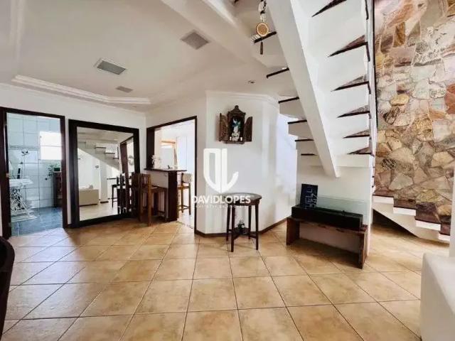 Casa / Sobrado em Condomínio para Venda em Juiz de Fora/MG Alto dos Pinheiros 3 Quartos