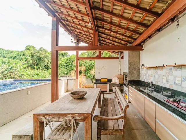 Casa / Sobrado em Condomínio para Venda em Juiz de Fora/MG Chales do Imperador 4 Quartos