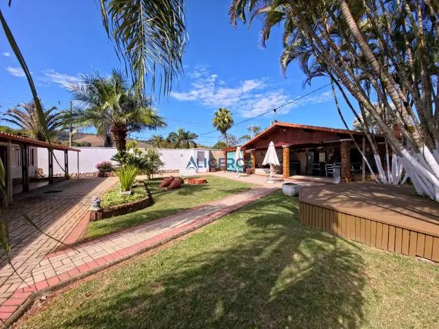 Casa / Sobrado em Condomínio para Venda em Juiz de Fora/MG Jardim L Ermitage 3 Quartos