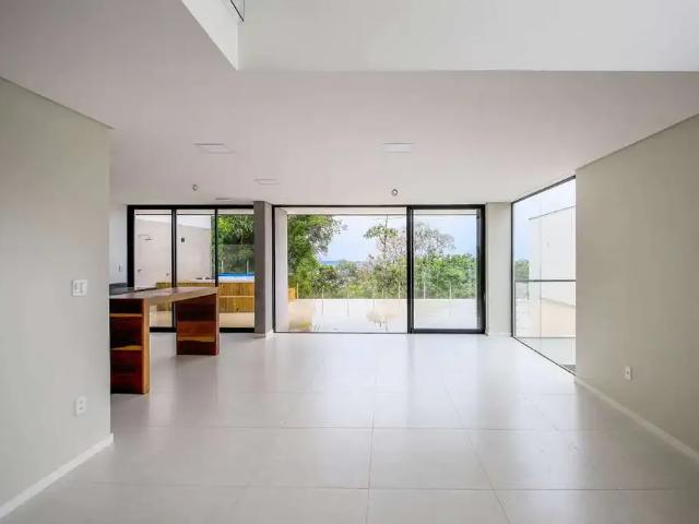 Casa / Sobrado em Condomínio para Venda em Juiz de Fora/MG Parque Jardim da Serra 4 Quartos