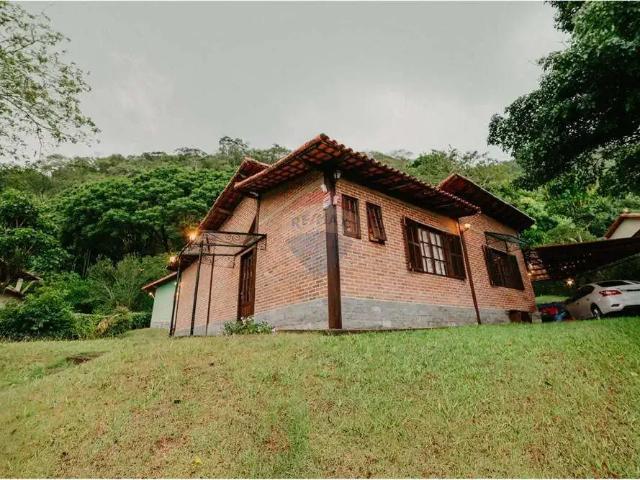 Casa / Sobrado em Condomínio para Venda em Juiz de Fora/MG Retiro 2 Quartos