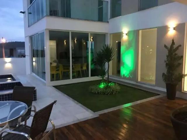Casa / Sobrado em Condomínio para Venda em Juiz de Fora/MG Alphaville 5 Quartos