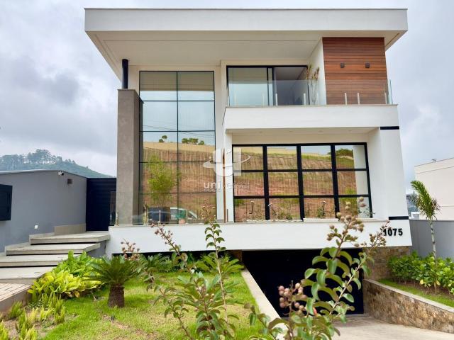 Casa / Sobrado em Condomínio para Venda em Juiz de Fora/MG Salvaterra 4 Quartos